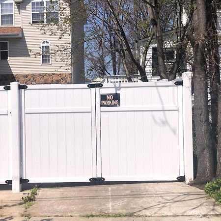 Cozzy Room With Private Entrance And Drive Way New York Exterior foto