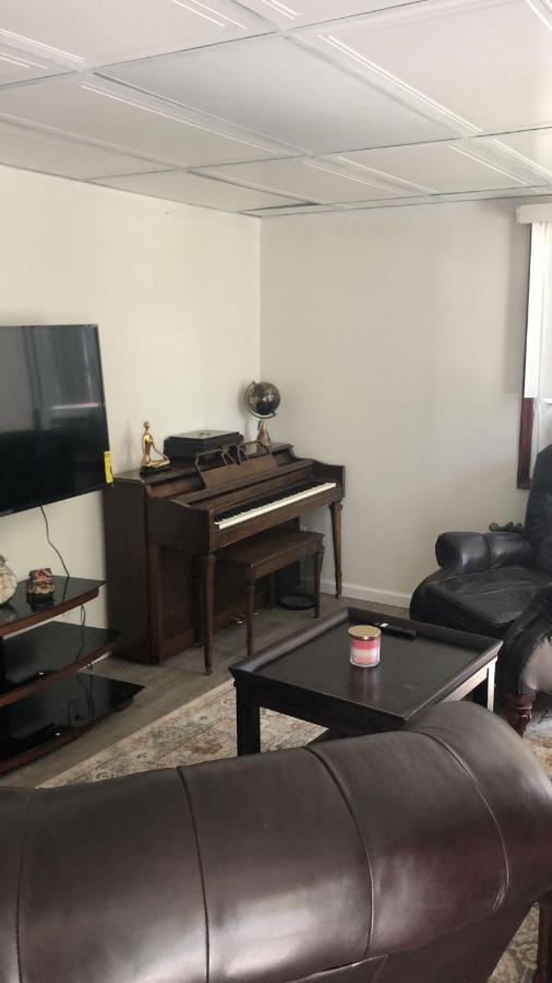 Cozzy Room With Private Entrance And Drive Way New York Exterior foto